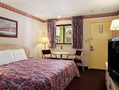 Travelodge מערב ספרינגפילד חדר תמונה